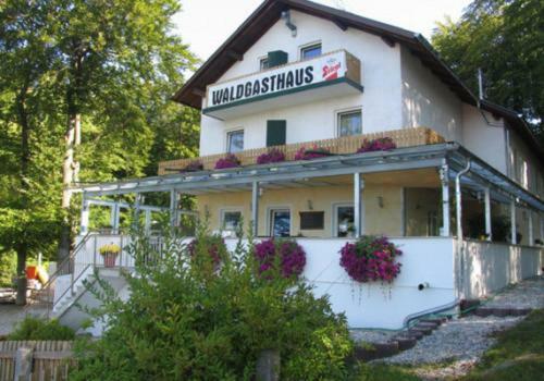 Waldgasthaus Hotel Hochburg-Ach Buitenkant foto